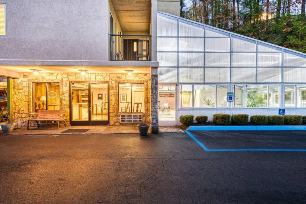 Gt307 Romantic Condo Downtown Gatlinburg & Pool Exterior photo